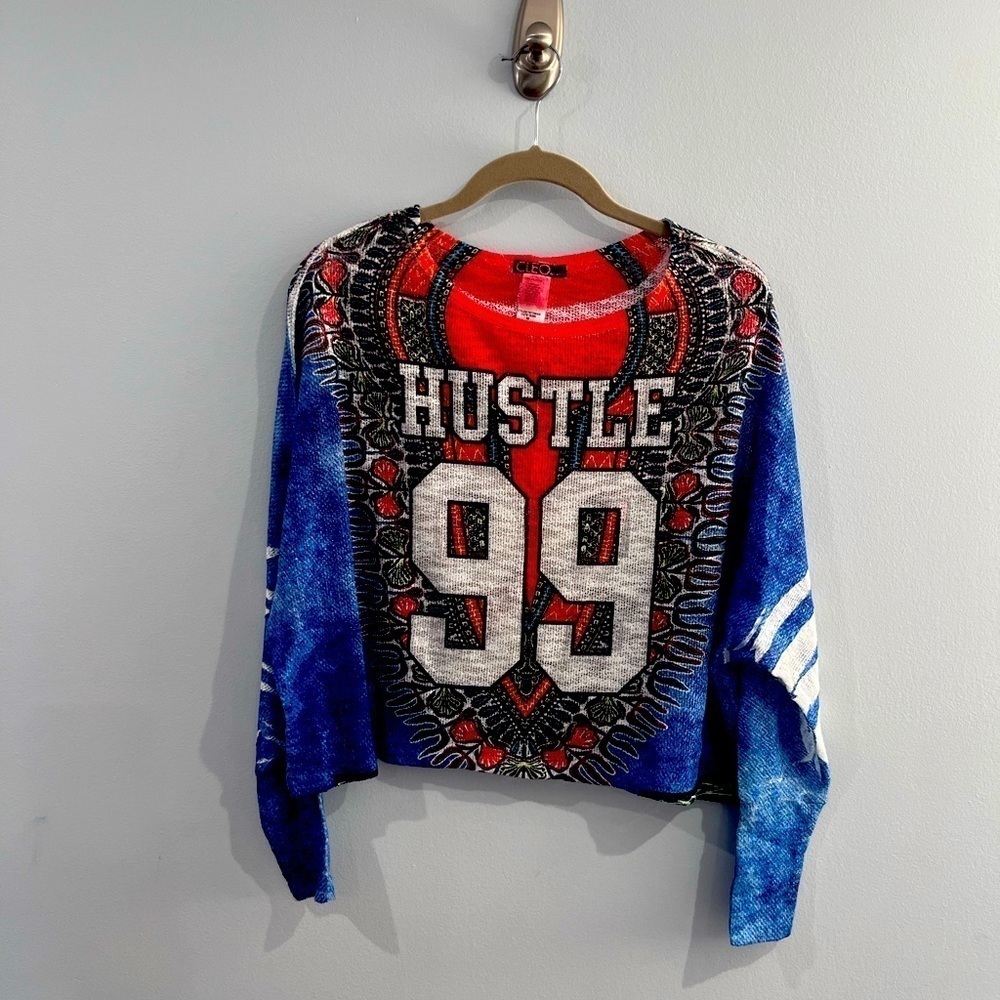 Cleo Women’s Graphic Shirt Hustle Size Medium